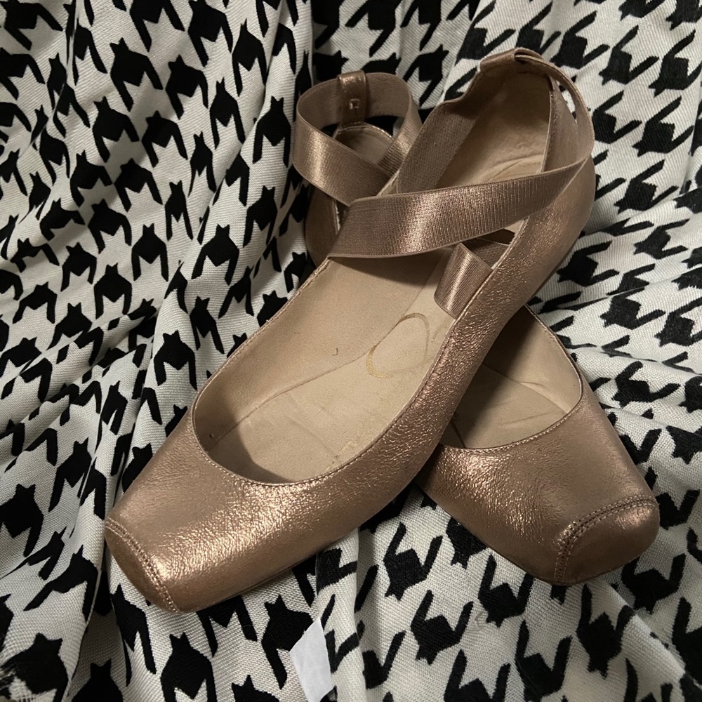 Jessica Simpson ballet flats